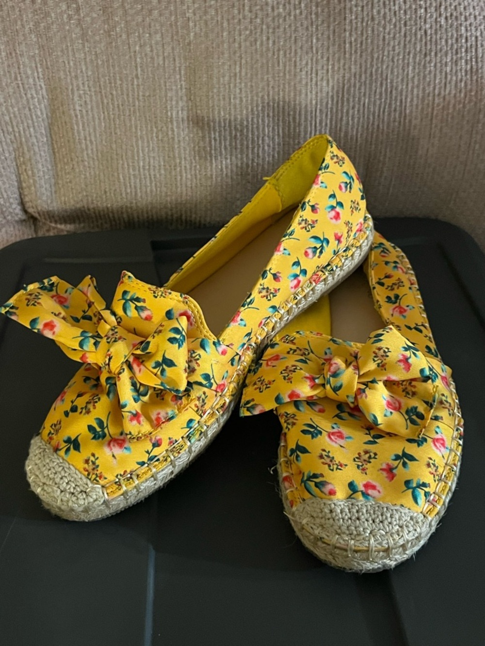 Bandolino ~Yellow Floral Flats Bow Espadrilles~8M~